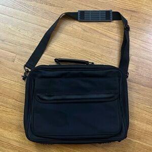 Black laptop carrying case with strap